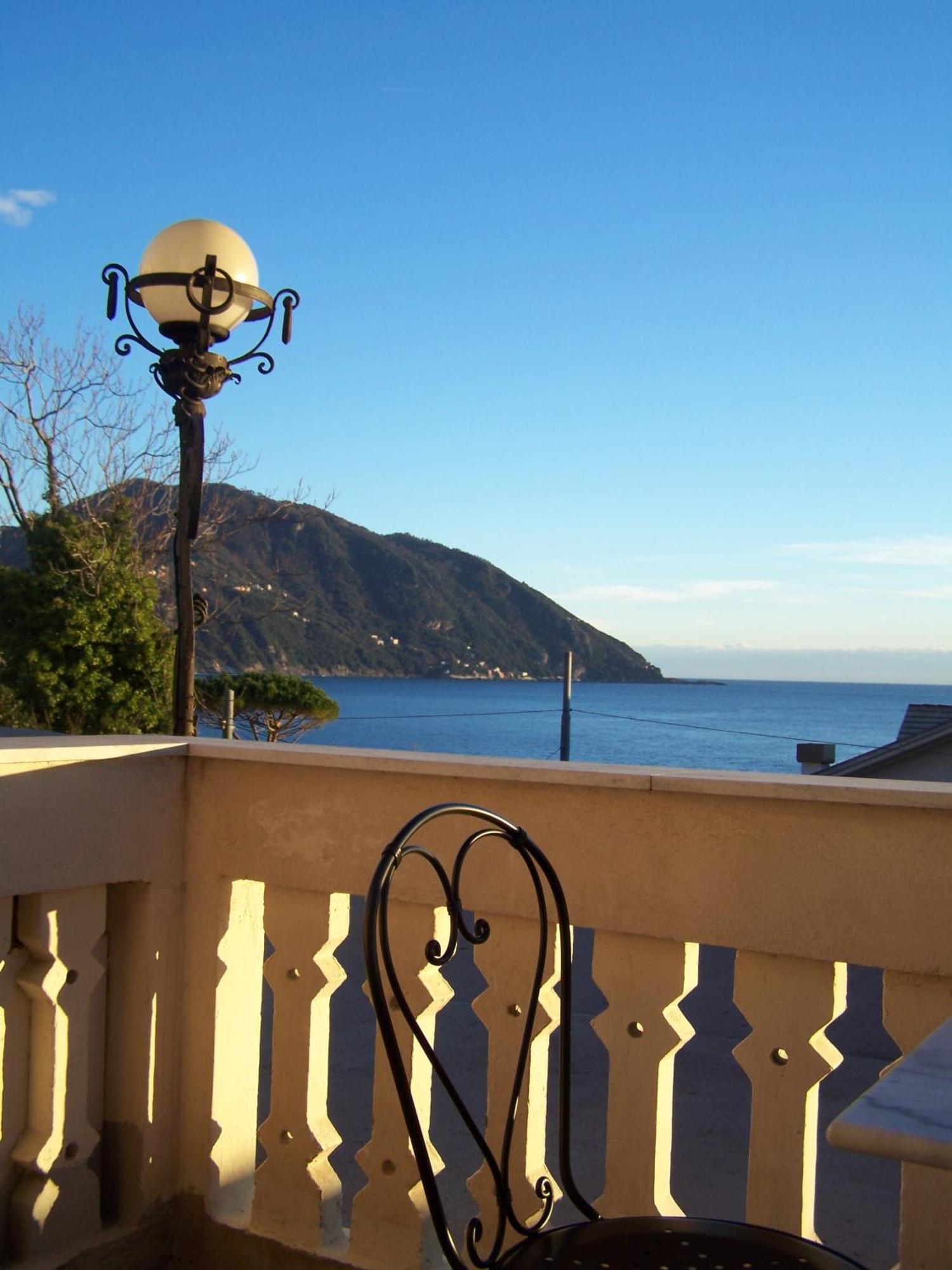 Hotel La Giara Recco Exteriör bild